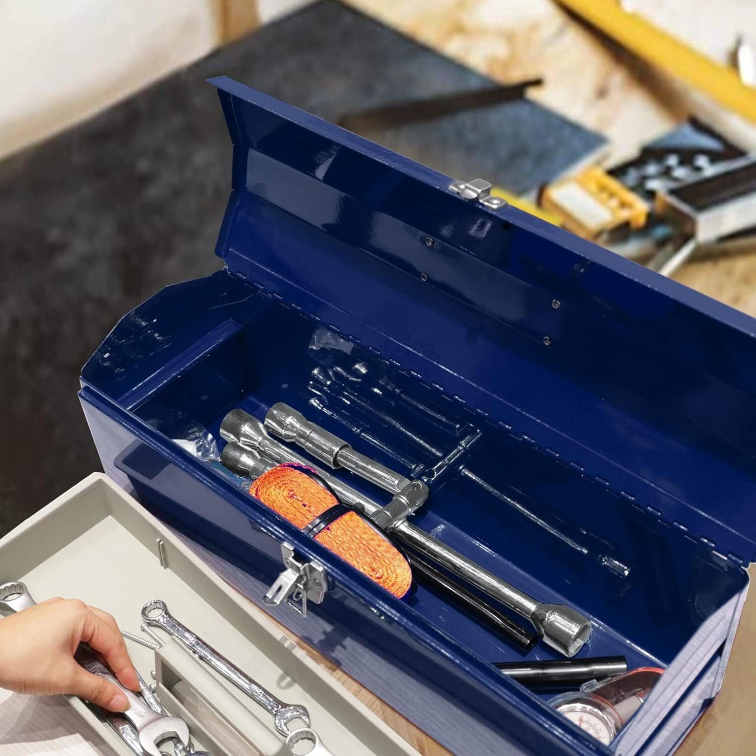 TCE ATB101U-1 Torin Portable Steel Tool Box: 19 Hip Roof Style with Metal Latch Closure and Removable Storage Tray, Blue